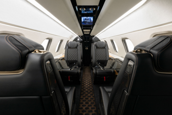 Phenom 300E Embraer