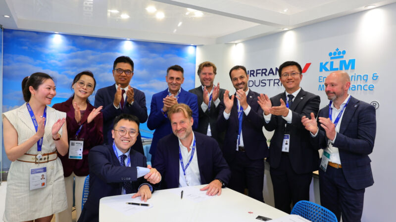 AFI KLM E&M and SF Airlines sign contract for providing performance restoration shop visits for seven CF6-80C2 engines.