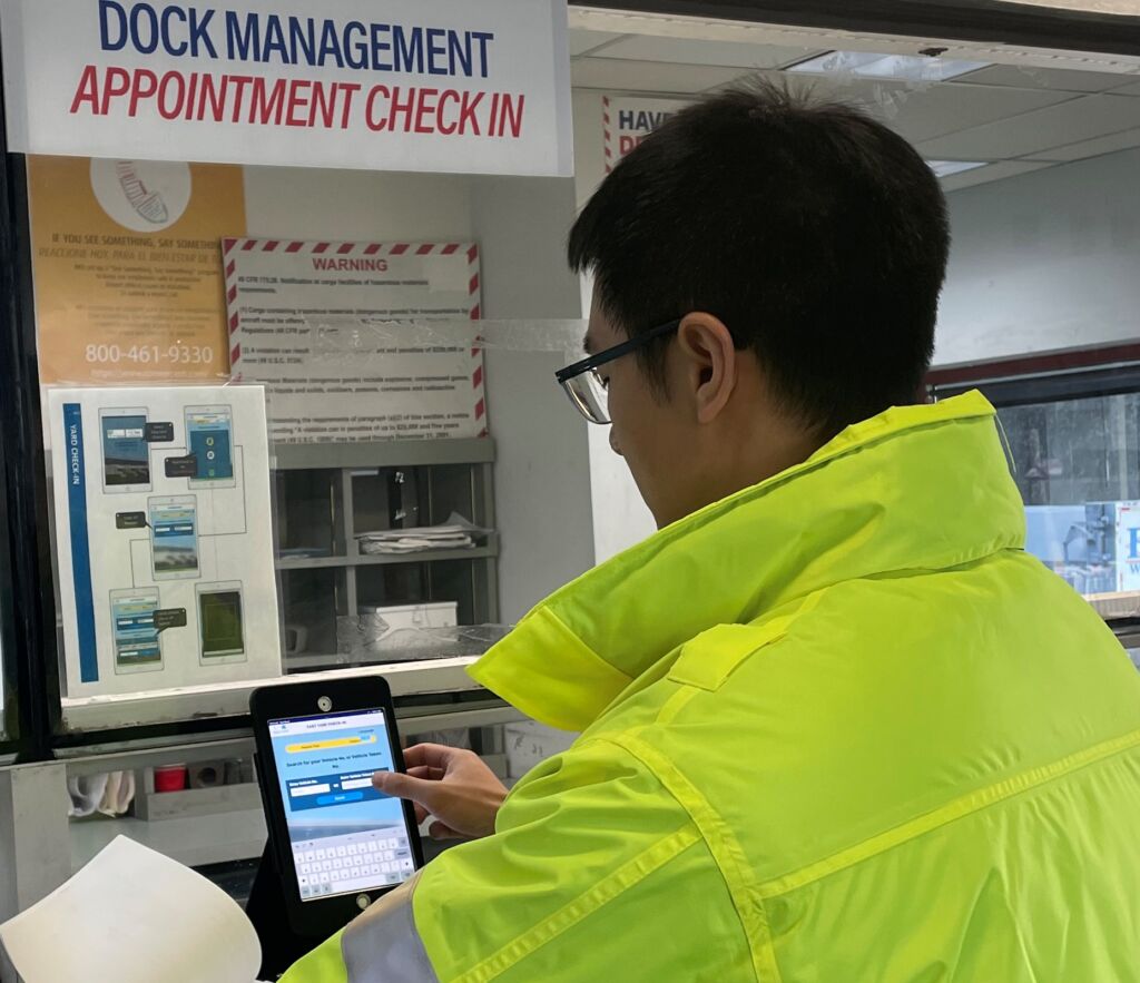 WFS Introduces New Dock Management System to Minimize Truck Waiting Times in North America