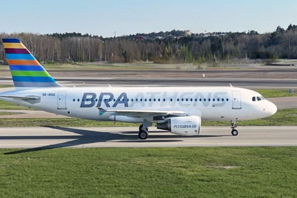 Flygplan-Airbus-A319-SE-RGD-Bromma_Copyright_Braathens_Regional_Airlines