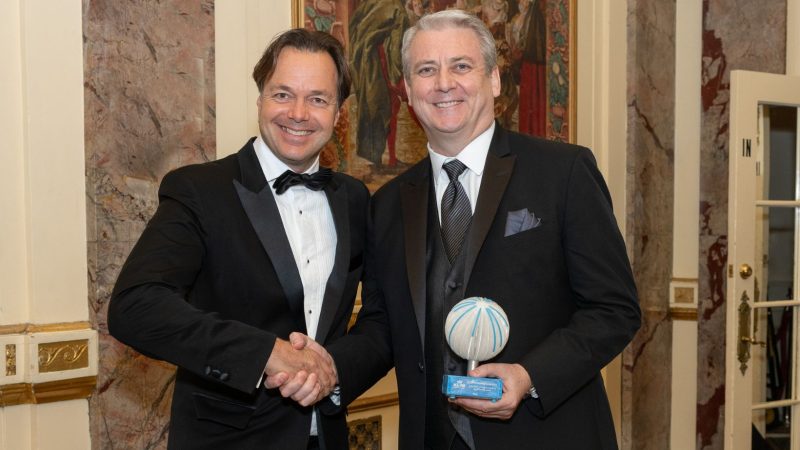 AIT Worldwide Logistics and Air France KLM Martinair Cargo take landmark step in sustainability by signing record Sustainable Aviation Fuel (SAF) agreement