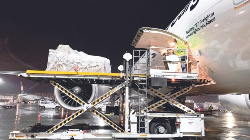 Shippers increasingly want to know the real-time location and condition of their shipments.