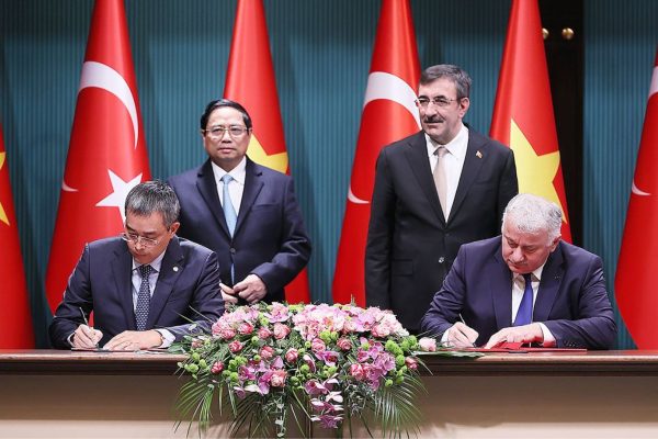 Under the witness of Vietnam’s Prime Minister Pham Minh Chinh and Vice President of Türkiye Cevdet Yılmaz, Vietnam Airlines and Turkish Airlines signed an agreement to further foster cooperation in the field