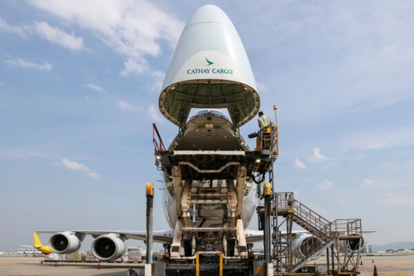 Cathay Pacific releases cargo traffic figures for March 2024