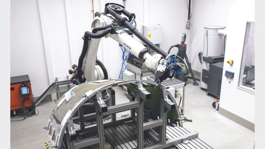 LufthansaTechnik’s adaptive robot
system is used for ARC repairs