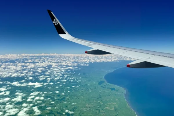 Full-service aviation asset management platform, Crestone Air Partners, in partnership with Atalaya Capital Management, has acquired an A320-200 from Air Lease Corporation (ALC), on lease with Air New Zealand.