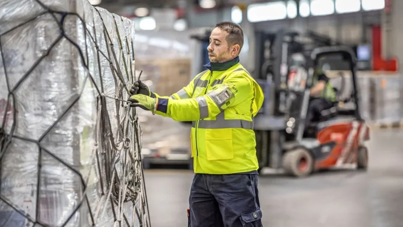 Worldwide Flight Services (WFS) Holland has announced its intention to acquire Menzies World Cargo (Amsterdam) as it looks to expand its presence at Amsterdam Airport Schiphol (AMS).