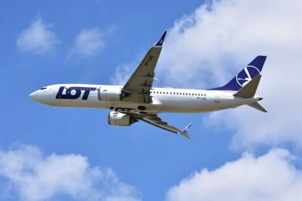 LOT Polish Airlines has awarded a contract to Air France Industries KLM Engineering & Maintenance (AFI KLM E&M) for Quick Turn (QT) support of its LEAP-1B engines.