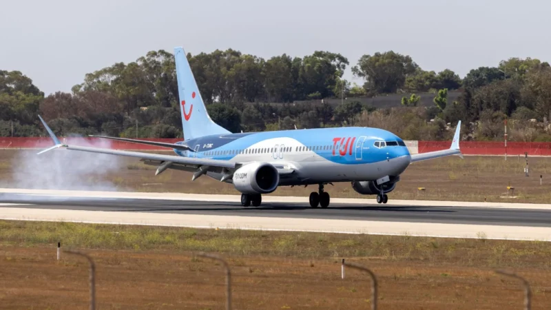BOC Aviation has entered into a lease transaction involving 14 Boeing 737-8 aircraft with TUI Airways Limited