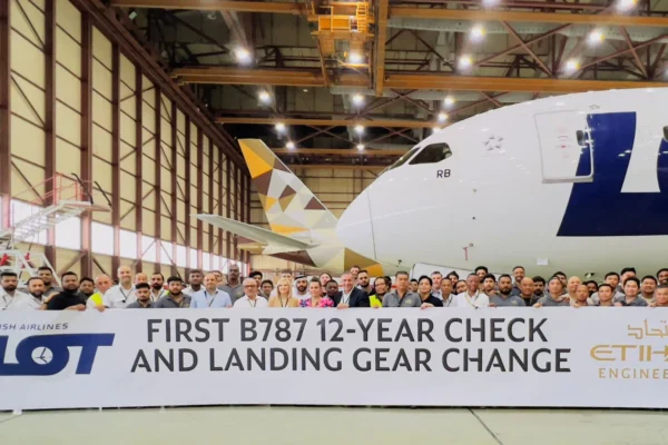 Etihad Engineering has achieved its first 12-year check on a Boeing 787 Dreamliner for LOT Polish Airlines.