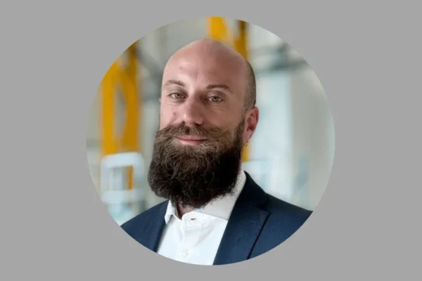 Carlos De Iscar, AerFin