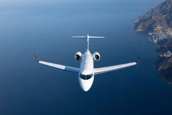 Canadian aircraft manufacturer, Bombardier, has celebrated a major milestone in business aviation with the delivery of its 1,000th super-midsize business jet, a Challenger 3500.