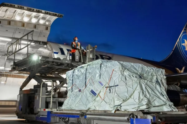 Canadian passenger and cargo charter airline, Nolinor Aviation, has partnered with AmSafe Bridport to develop and implement Fire Containment Covers (FCCs) and specialised netting for its Boeing 737-200 combi aircraft.