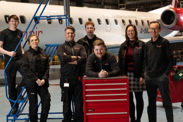 Scottish regional airline, Loganair, has opened applications for its four-year apprenticeship programme,  looking to recruit aspiring mechanical engineers in Glasgow and Aberdeen.