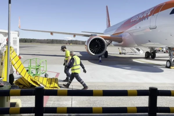 Following successful proof of concept trials in September 2024, easyJet is set to roll out its full implementation of Project APU-ZERO by May 2025, aiming to reduce fuel, carbon emissions, and noise pollutions at its Milan Malpensa Airport base.