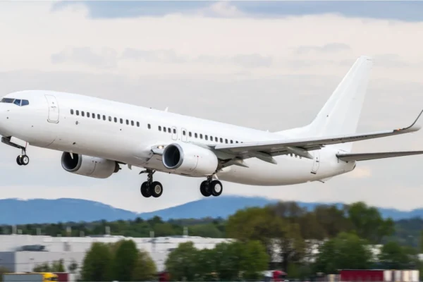 ACMI leasing service provider, KlasJet, has announced the renewal of its partnership with Sundor by EL AL Group, including the leasing of Boeing 737-800 aircraft for two years, beginning April 2025.