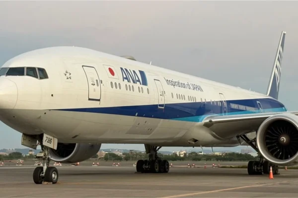 Japan's All Nippon Airways (ANA) has become the first airline in the world to operate both passenger and cargo Boeing 777 aircraft equipped with AeroSHARK, a fuel-saving riblet film developed by Lufthansa Technik and BASF.