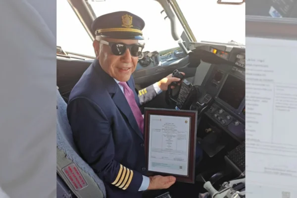 SolitAir CEO & Founder, Mr Hamdi Osman inside the cockpit of the newly arrived Boeing 737-800 aircraft on the day the company received its AOC to make it officially a UAE national carrier.