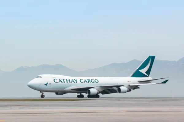 Cathay Cargo has become the first airline to introduce real-time customs clearance updates to customers subscribed to the EzyCargo platform, or those who already have ONE Record API links to the airline’s system, bringing greater visibility and efficiency to the air-cargo shipment journey.