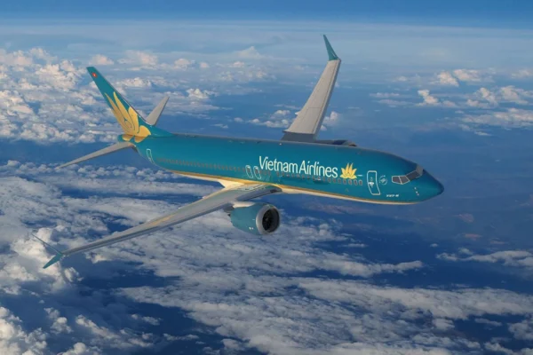 Vietnam Airlines has finalised its first Boeing single-aisle order for 50 737 MAX airplanes.