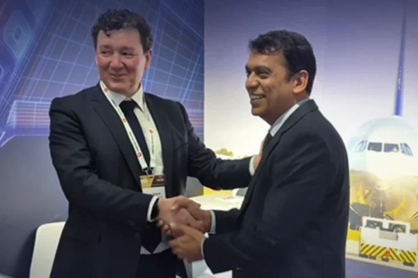 Aerospace solutions provider Fokker Services Group (FSG) and Falcon Aviation Services (Falcon) have signed a nose-to-tail power-by-the-hour component support agreement for Falcon’s DHC-8 Q300 fleet.