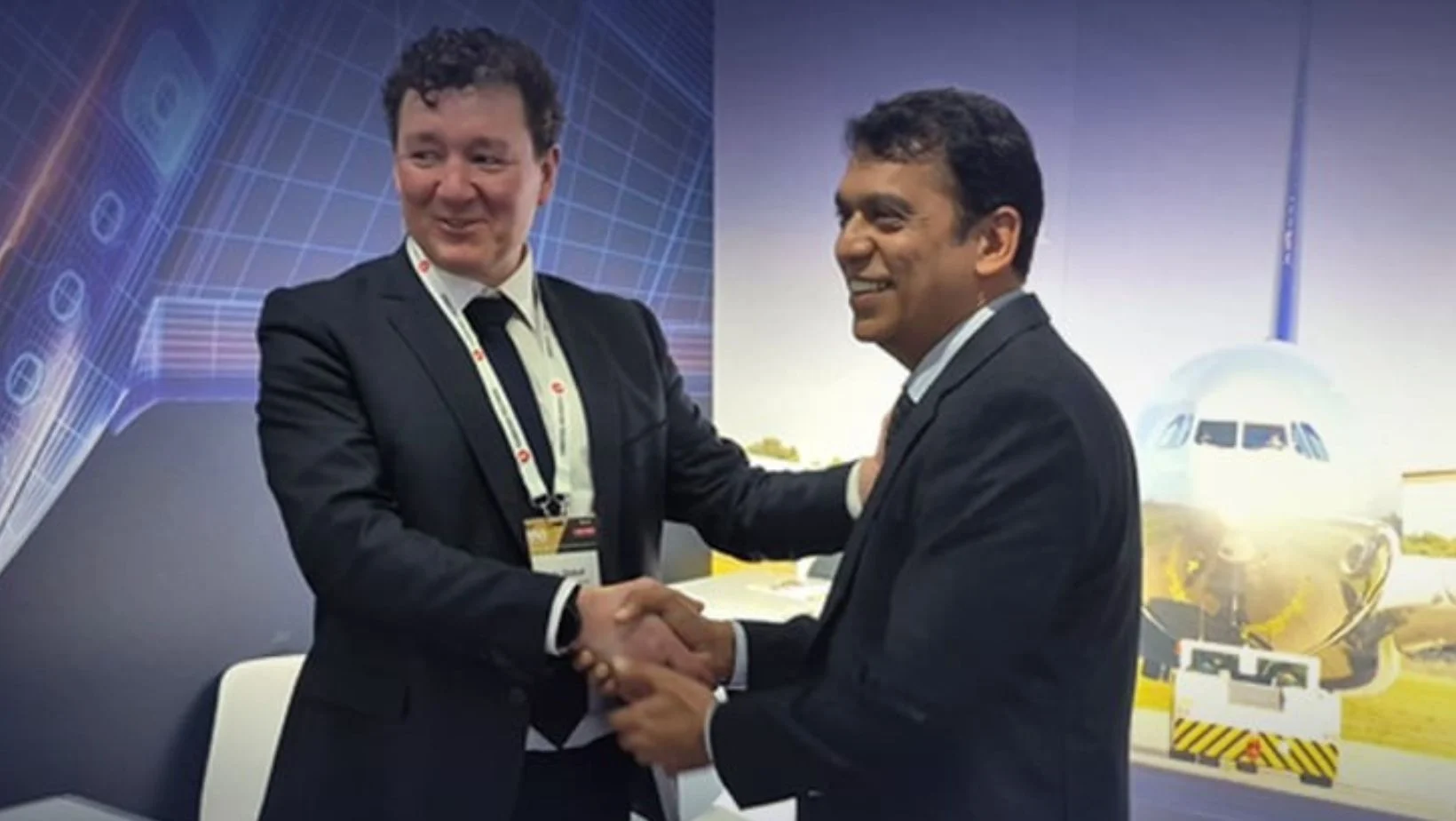 MRO Middle East: Fokker signs DHC-8 Q300 PBH...