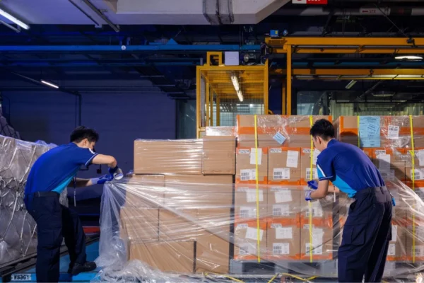 Hactl becomes the first air cargo terminal in the world to roll out 100% closed-loop recycled plastic sheets