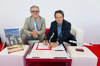 Thierry de Bailleul, CEO of Madagascar Airlines and Hugue Marchesseaux, CEO of Air Austra