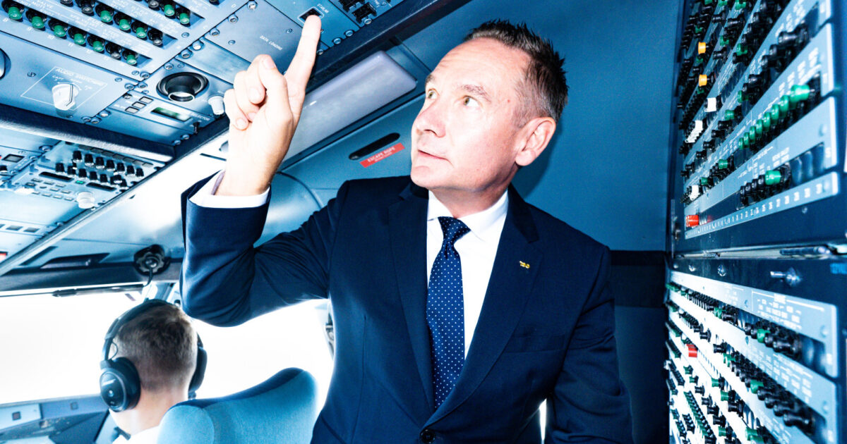 Lufthansa switches on Starlink wi-fi as roll-out begins