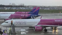 Wizz Air is actively monitoring airport capacity held by struggling operators ahead of a winter season marked by cost volatility and regional headwinds. (Photo: Rob Munro)